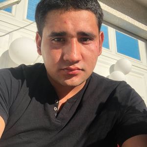 Meet your Posher, Omar